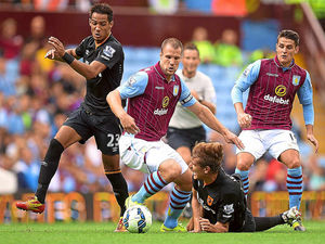 Supporting image for story: Villa's Philippe Senderos suffers thigh injury