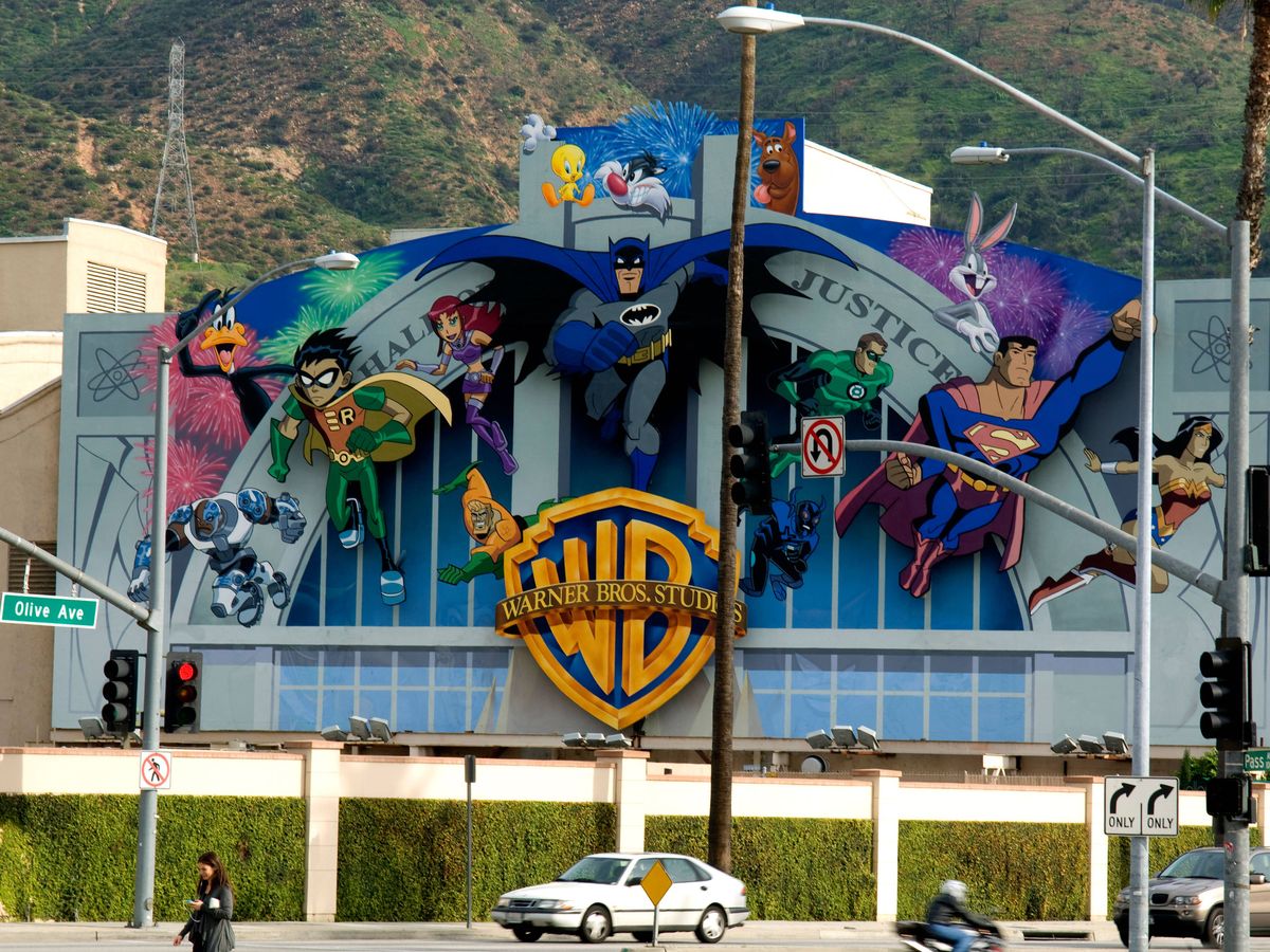 Warner Bros Discovery deems Paramount takeover bid superior to Netflix deal