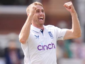 Supporting image for story: Olly Stone ends Dimuth Karunaratne’s resistance as England eye Lord’s victory