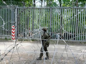 Supporting image for story: Poland reintroduces restrictions along Belarus border due to migration pressures