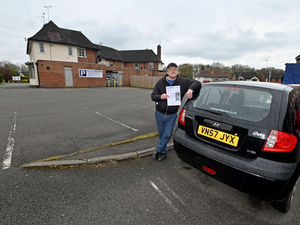 Supporting image for story: Pub which fined car park users by mistake is charging again but with 'free 20 minutes' promise