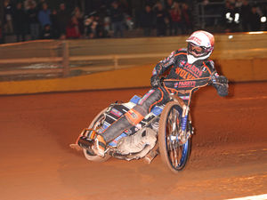 Supporting image for story: Nick Morris: Wolves can fight back to reach final