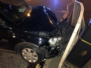 Supporting image for story: Two children and an adult taken to hospital after Bilston crash