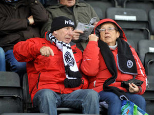 Supporting image for story: Hednesford 0 Solihull Moors 0 - Fan pictures