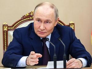 Supporting image for story: Putin tells officials to submit plans for possibly resuming nuclear tests