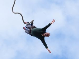 Supporting image for story: Sir Ed Davey aims for poll bounce with General Election bungee jump