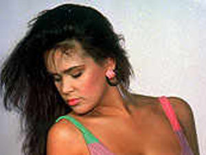 Supporting image for story: Model Lisa reins up for business