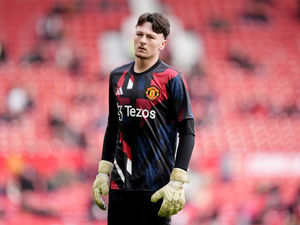 Supporting image for story: Shrewsbury set to land talented young Manchester United keeper on loan
