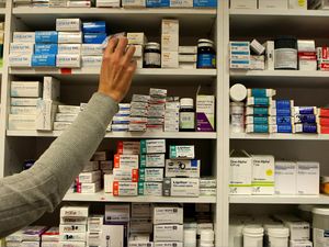 Supporting image for story: Zero-tariff deal with US to cost NHS £1 billion, No 10 says