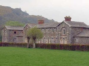 Supporting image for story: Dr Feelgood and The Selecter at Llanfyllin