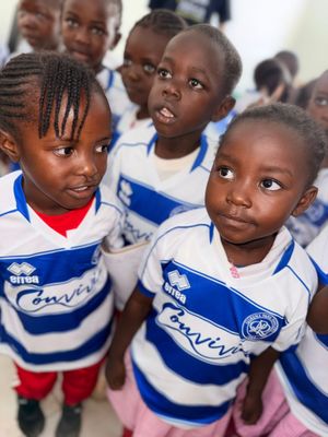 QPR kits at the Kimta Rotary School in Kibera.