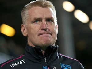 Supporting image for story: Time running out for Aston Villa to mount play-off charge