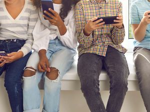 Supporting image for story: Teenagers turn to chatbots as they find it easier than talking to humans – study