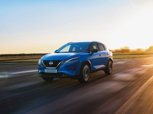 Supporting image for story: Striking new Nissan Qashqai arrives with more practical cabin and efficient engines