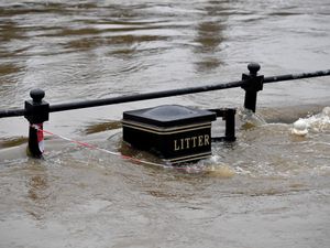Supporting image for story: Flood alerts remain in place near Wolverhampton and Staffordshire