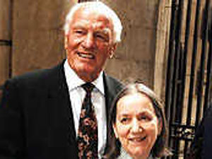 Supporting image for story: Wife of boxing legend dead