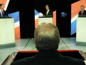 Supporting image for story: Twitter fans unimpressed by TV debate ploys