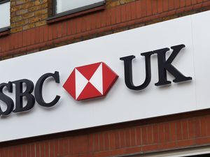 Supporting image for story: HSBC apologises after customers unable to access online banking and app