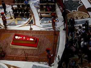 Supporting image for story: Thousands queue to pay tribute to Pope Francis on first day of lying-in-state