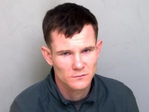 Supporting image for story: Public urged to call 999 in hunt for wanted man 