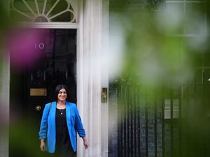 Supporting image for story: PM ‘to move asylum seekers into barracks’ after Home Office shake-up