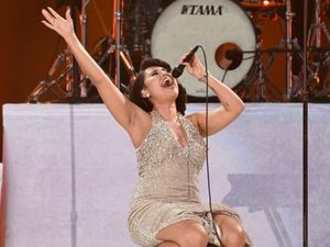 Supporting image for story: Raye, Mariah Carey and Jennifer Hudson perform during AMAs anniversary special