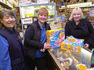 Supporting image for story: Shoppers Go Go crazy for hamsters