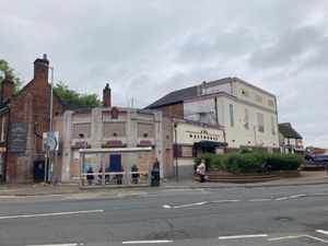 THE MALTHOUSE, NEW ROAD, WILLENHALL, WV13 2BG
Photo taken by LDR Rachel Alexander 14 August 2024 
Story: Plans withdrawn to convert former town centre Wetherspoons into housing 
Permission for use for LDR partners 