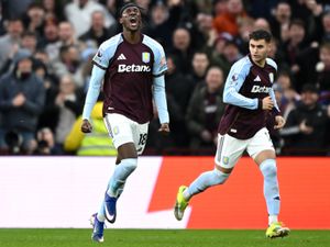 Supporting image for story: Tammy Abraham strikes late to snatch point for Aston Villa against Leeds