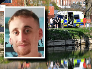 Supporting image for story: Search organiser vows hunt for Nathan Fleetwood will continue as 400 volunteer help