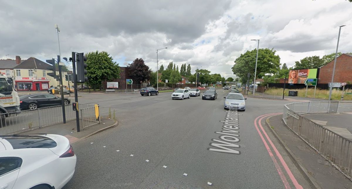 Collision on Oldbury road leaves road blocked and disruption for motorists
