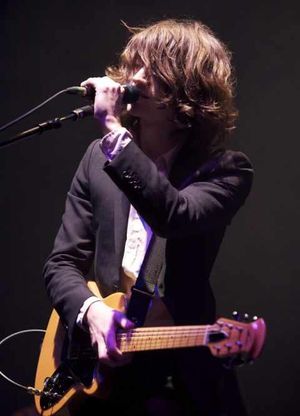 Supporting image for story: Arctic Monkeys have witty lyrics but no repartee