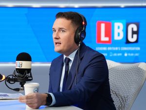 Supporting image for story: Streeting says he and Starmer ‘extremely frustrated’ by leadership row