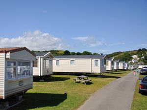 Supporting image for story: All-inclusive Potters Resorts named top UK holiday park, according to survey