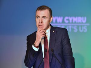 Supporting image for story: Report recommends referendum on Welsh independence