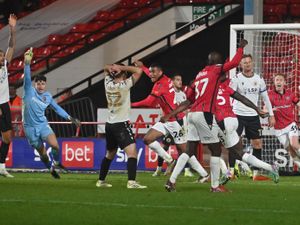 Supporting image for story: Walsall 2-2 Bromley: George Bennett's player ratings