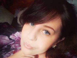 Supporting image for story: Ellie Underhill: Four in court over death of young woman who fell from car bonnet