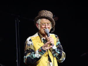 Supporting image for story: Review: Noddy Holder was in his element during joyous Walsall homecoming gig