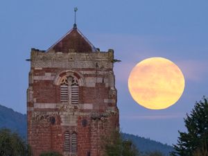 Supporting image for story: Shropshire snapper captures rare supermoon as it dominates county's skyline