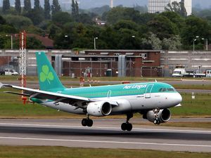 Supporting image for story: Aer Lingus offers to meet pilots ahead of industrial action this week