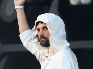 Supporting image for story: Kasabian: Leicester will become centre of the world when we play hometown show