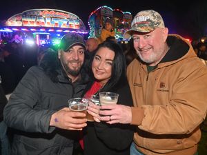 Supporting image for story: Wolverhampton firework display: Return to West Park goes with a bang!