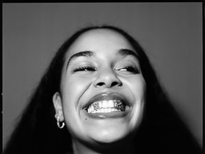 Supporting image for story: Singer Jorja Smith loving life living back in her beloved Walsall after leaving London