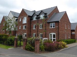 Supporting image for story: Going, going, gone: Seller knocks £1,000 a week off price of home