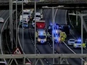 Supporting image for story: M6 northbound crash near Walsall results in two-mile tailback 