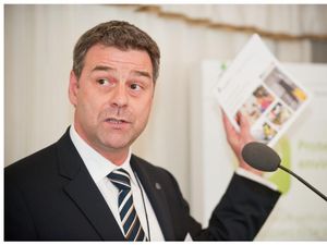 Supporting image for story: US role for former Carillion boss after he is banned from operating in UK