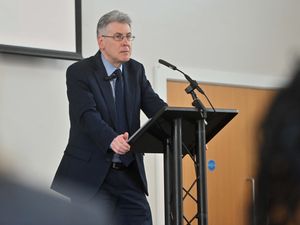 Supporting image for story: Plea to return 700 officers to West Midlands Police