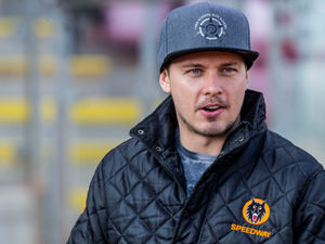 Supporting image for story: Wolverhampton's Speedway Nick Morris heads back to UK ahead of new season