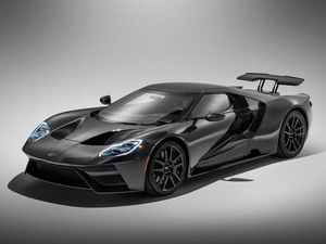 Supporting image for story: Ford GT upgraded with more power and tweaked vocal cords