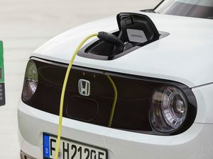 Supporting image for story: What does the government’s ban on petrol and diesel cars mean?